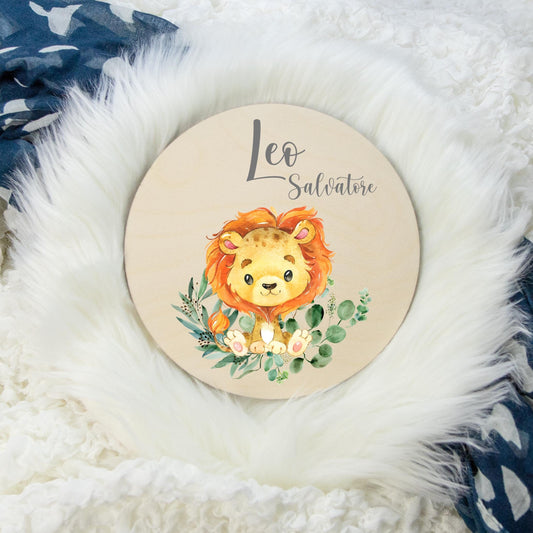 Lion Round Wood Name Sign, Safari S8