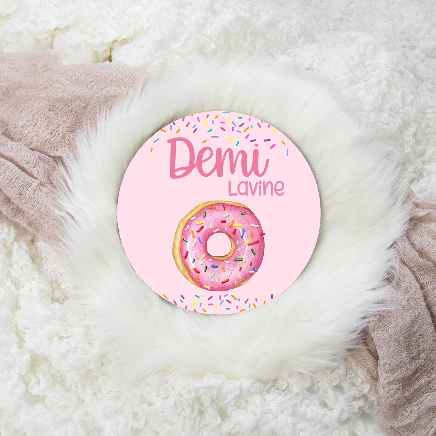 Round Wood Name Sign, Pink Donut G27