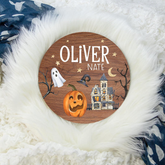 Halloween Round Wood Name Sign, B32