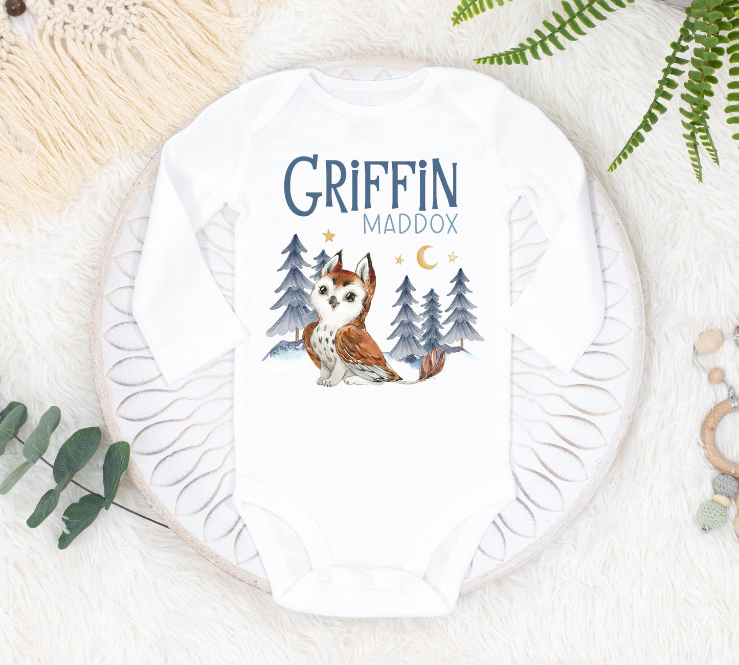 Griffin Baby Bodysuit, Boy Griffin Bodysuit, Baby Shower Gift, Pregnancy Reveal Baby Shirt, Girl Griffin Baby Outfit B42