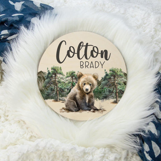 Woodland Bear Baby Sign, Round Wood Brown Bear Name Sign W53